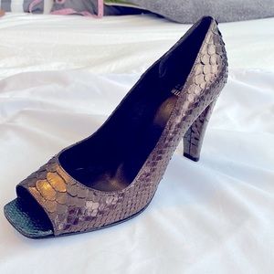 Stuart Weitzman Snakeskin Peeptoe Pumps 7.5